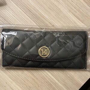 Badgley Mischka Black Quilted Faux Leather Wallet with Gold Emblem